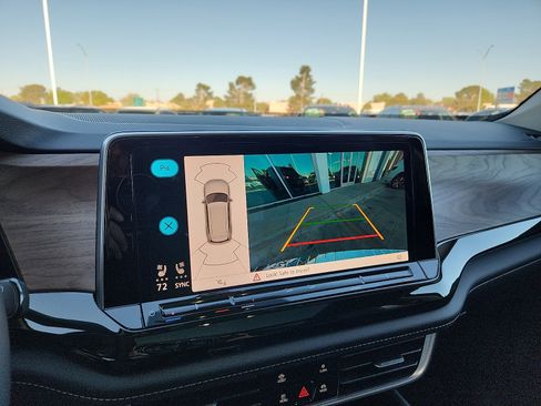 New 2026 Volkswagen Atlas SE FWD image 18