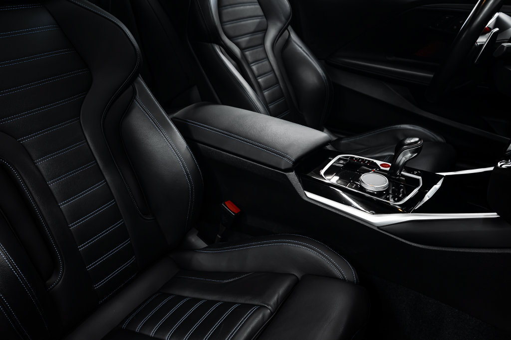 Used 2024 BMW M2 w/ Lighting Package RWD image 34