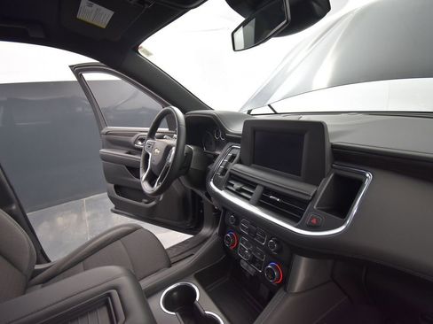 Used 2024 Chevrolet Suburban LS w/ Max Trailering Package image 18