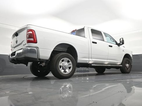 Used 2024 RAM 2500 Tradesman w/ Chrome Appearance Group AWD/4WD image 28
