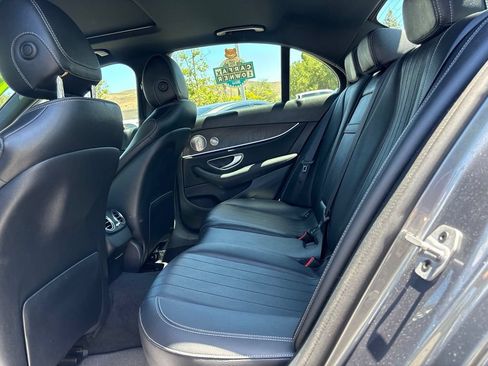 Used 2019 Mercedes-Benz E 300 image 12
