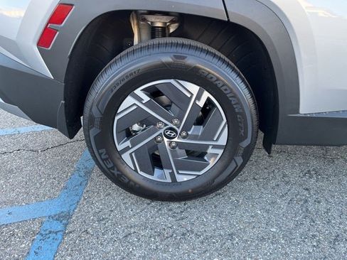 New 2026 Hyundai Tucson Blue SE image 39