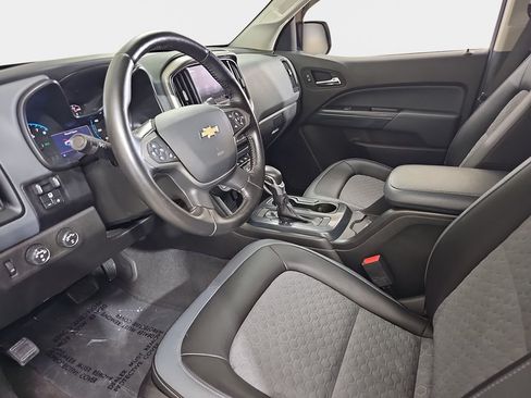 Used 2022 Chevrolet Colorado Z71 AWD/4WD image 18