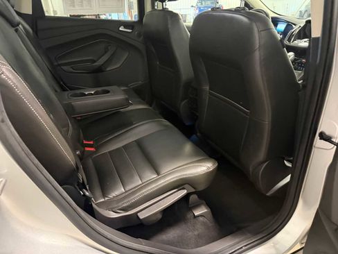 Used 2015 Ford Escape Titanium w/ Equipment Group 301A AWD/4WD image 25