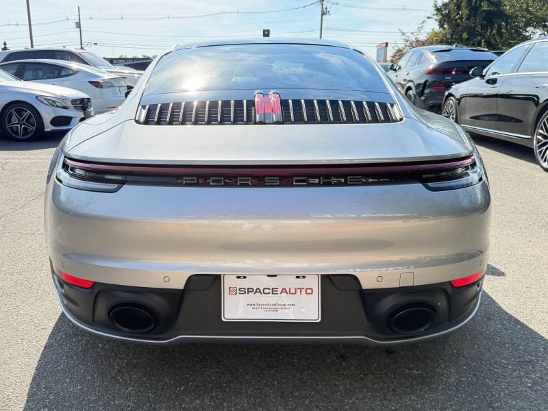 Used 2023 Porsche 911 Carrera T RWD image 7