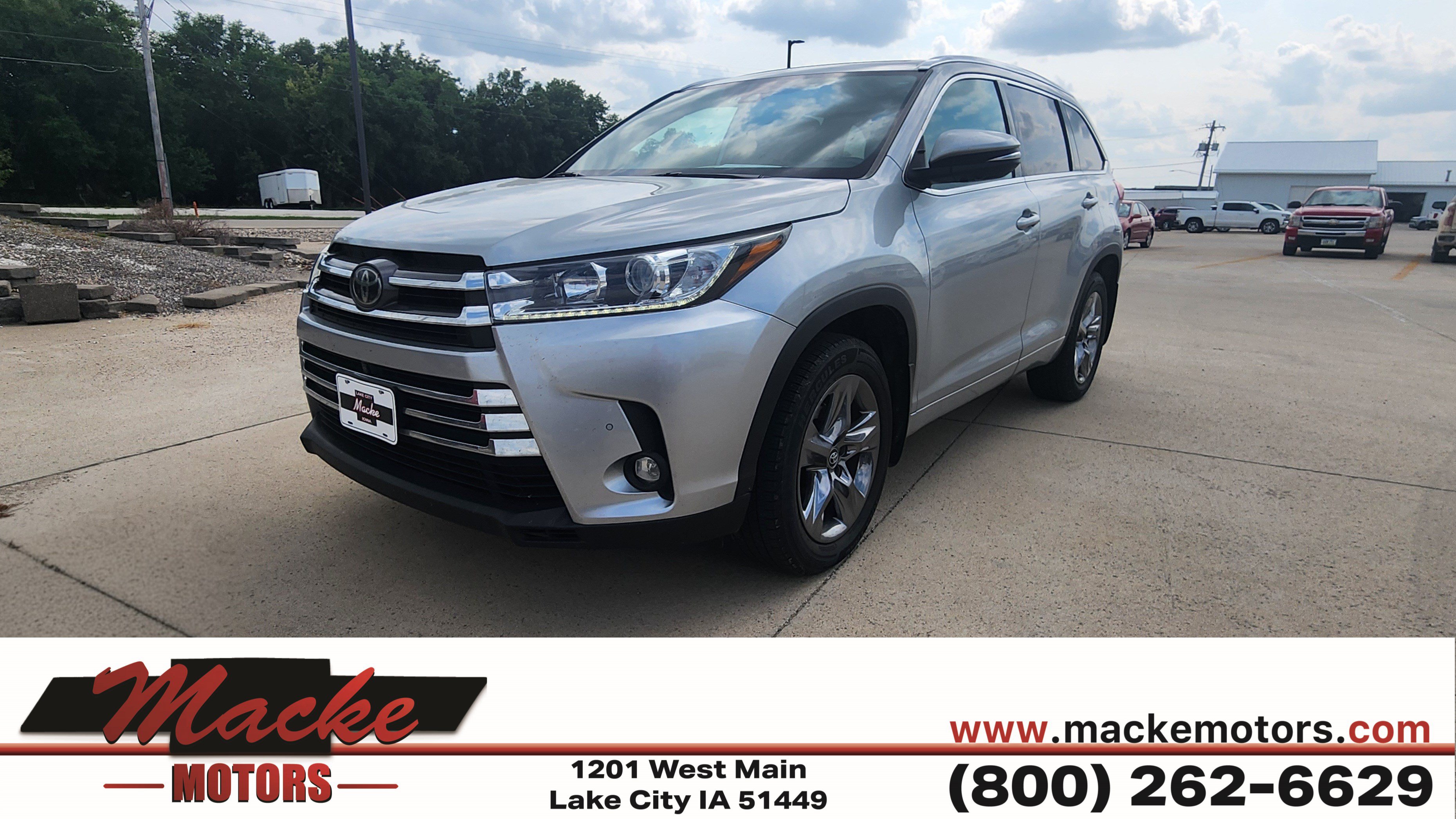 Used 2019 Toyota Highlander Limited Platinum AWD/4WD image 1