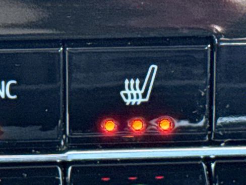 Used 2026 Chevrolet Equinox LT w/ Convenience Package II image 21