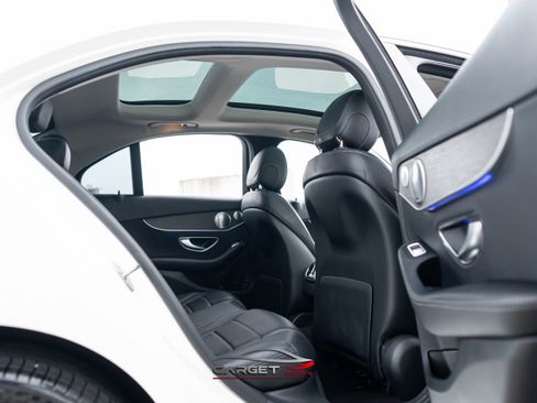 Used 2020 Mercedes-Benz C 300 4MATIC Sedan image 19