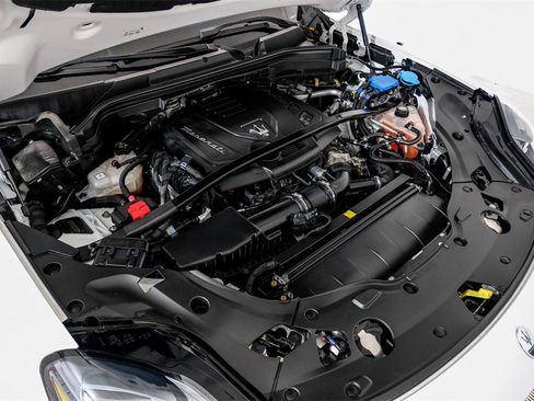 Used 2023 Maserati Grecale GT image 53
