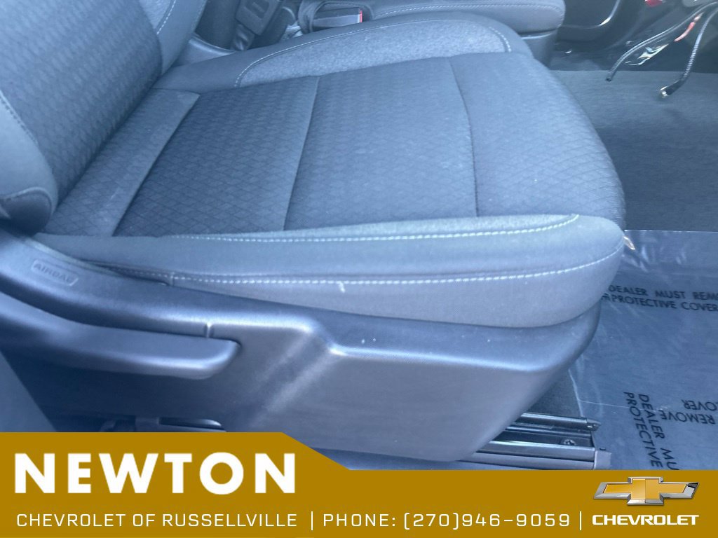 Used 2023 Chevrolet Silverado 1500 LT AWD/4WD image 25