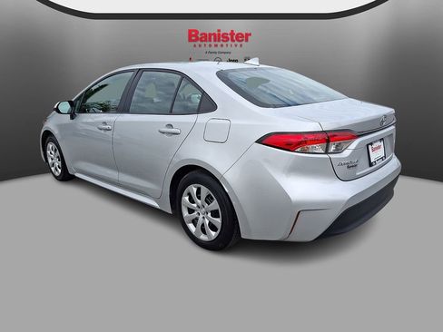 Used 2024 Toyota Corolla LE FWD image 6