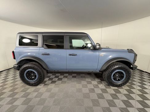 Used 2023 Ford Bronco Wildtrak image 8