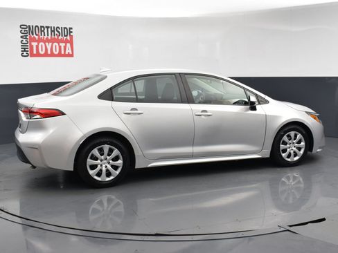 Used 2024 Toyota Corolla LE FWD image 5