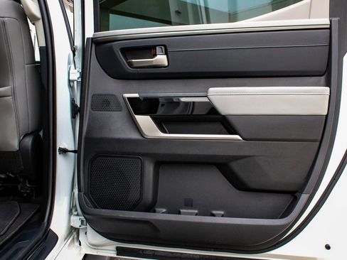 Used 2024 Toyota Tundra Limited image 12