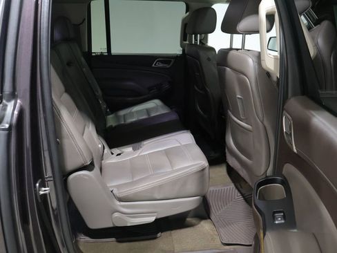 Used 2016 GMC Yukon XL Denali w/ Open Road Package image 27
