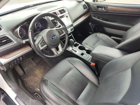 Used 2017 Subaru Outback 2.5i Limited AWD/4WD image 19