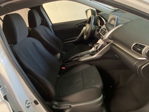 Used 2020 Mitsubishi Eclipse Cross LE FWD image 9