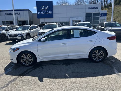 Used 2018 Hyundai Elantra SEL image 17