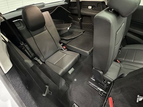 Certified 2024 Mercedes-Benz GLE 350 4MATIC w/ AMG Line Exterior image 21