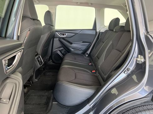 Used 2021 Subaru Forester Premium AWD/4WD image 27