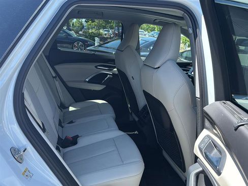 Used 2025 Audi Q5 Prestige AWD/4WD image 14