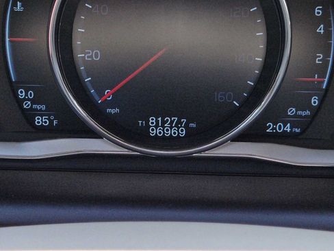 Used 2016 Volvo XC60 T5 Premier w/ Proximity Package FWD image 26