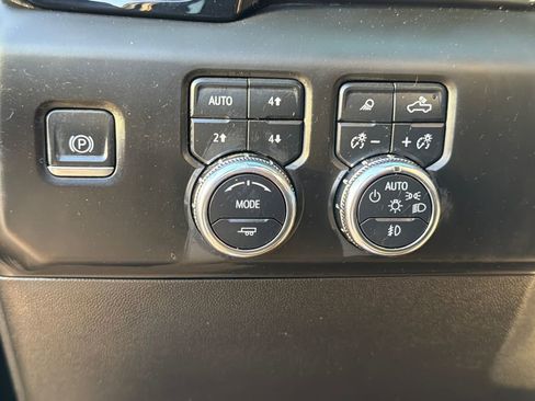 Used 2024 GMC Sierra 1500 Denali w/ Denali Reserve Package image 34