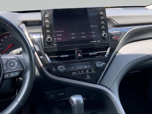 Used 2023 Toyota Camry XSE FWD image 8