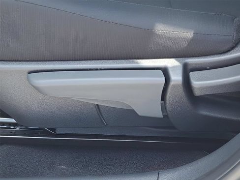 Certified 2025 Nissan Sentra S FWD image 32