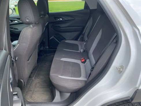 Used 2021 Chevrolet TrailBlazer LT w/ Convenience Package FWD image 25