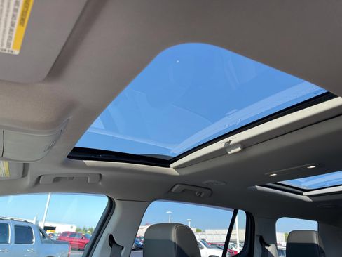 Used 2019 GMC Acadia SLT FWD image 9