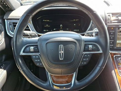 Used 2017 Lincoln Continental Select w/ Climate Package AWD/4WD image 20