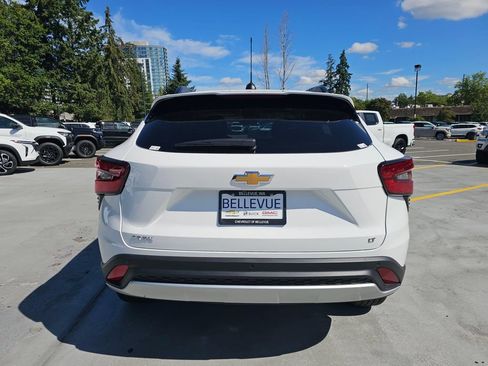 New 2026 Chevrolet Trax LT w/ Driver Confidence Package FWD image 6