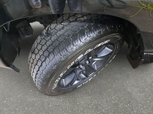 Certified 2023 RAM 1500 Big Horn image 32