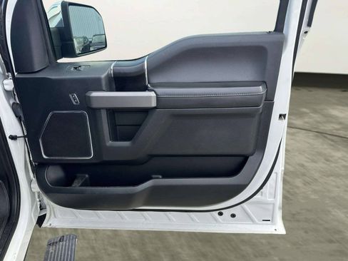 Used 2020 Ford F150 Platinum w/ Equipment Group 701A Luxury AWD/4WD image 18