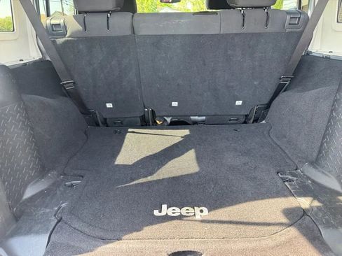 Used 2014 Jeep Wrangler Unlimited Sport w/ Quick Order Package 24S AWD/4WD image 10