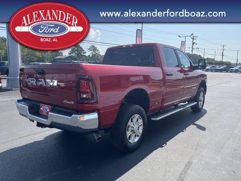 Used 2026 RAM 2500 Big Horn AWD/4WD image 4