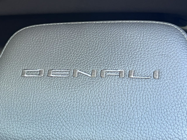 Used 2020 GMC Sierra 3500 Denali w/ Denali Ultimate Package AWD/4WD image 22