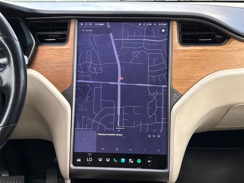 Used 2020 Tesla Model X Long Range AWD/4WD image 23