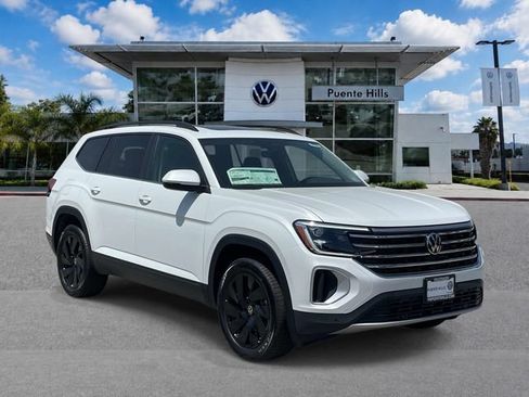 New 2026 Volkswagen Atlas SE AWD/4WD image 1
