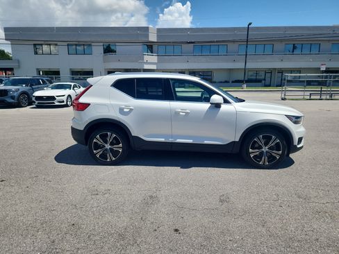 Used 2020 Volvo XC40 T4 Inscription w/ Protection Package Premier FWD image 6