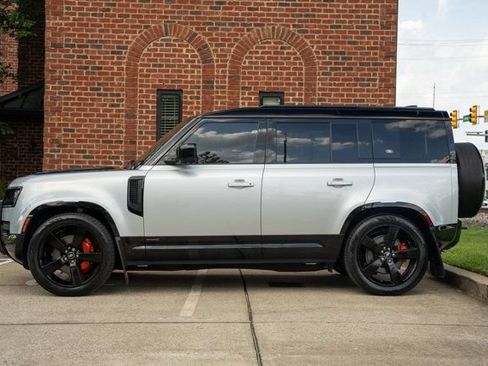 Used 2024 Land Rover Defender 110 X AWD/4WD image 8