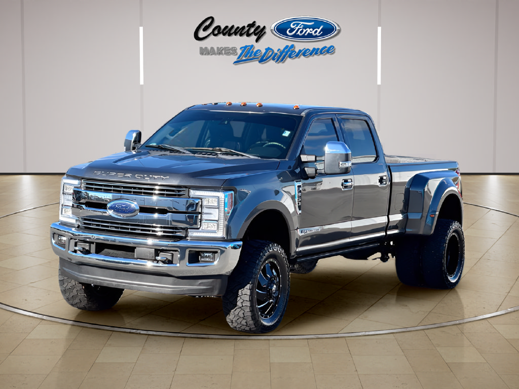 Used 2018 Ford F350 Lariat w/ Lariat Ultimate Package AWD/4WD image 2