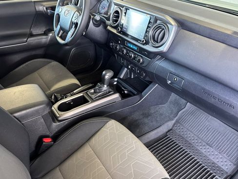 Certified 2023 Toyota Tacoma TRD Off-Road AWD/4WD image 14