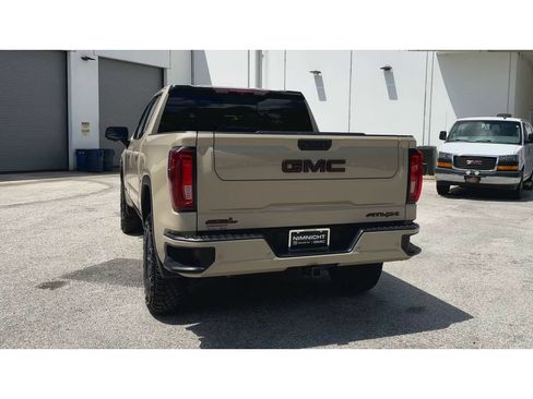 Certified 2022 GMC Sierra 1500 AT4X AWD/4WD image 7