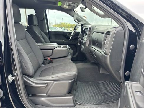 Used 2021 Chevrolet Silverado 1500 Custom Trail Boss AWD/4WD image 15