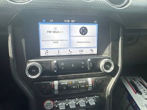 Used 2017 Ford Mustang GT Premium w/ GT Performance Package RWD image 9