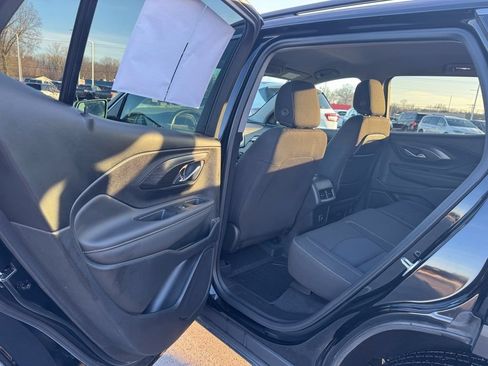 Used 2023 GMC Terrain SLE w/ Driver Convenience Package AWD/4WD image 28