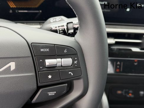 New 2026 Kia Sportage LX AWD/4WD image 13