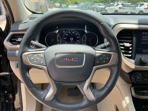 Used 2021 GMC Acadia Denali w/ Denali Technology Package FWD image 23